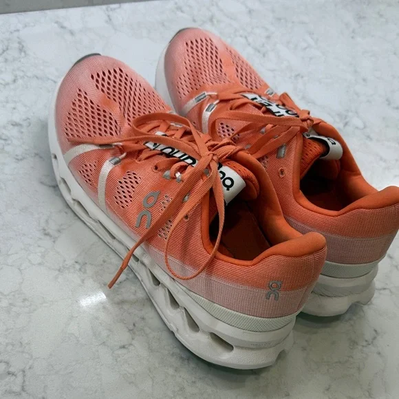 On Running Women's Coral Athletic Shoes, Size 10.5 - Picture 5 of 10